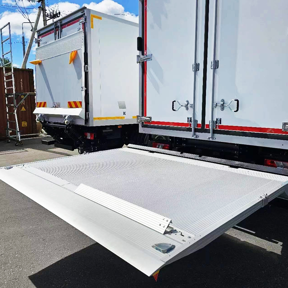 Galvanized vs Chrome Plated Tail Lift: Surface Treatment Differences and Advantages