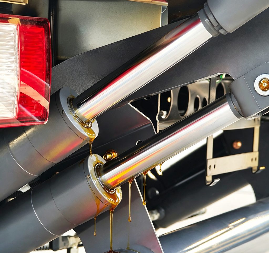 Tail Lift Running Rough or Leaking Seals? Fix It With the Right Hydraulic Oil