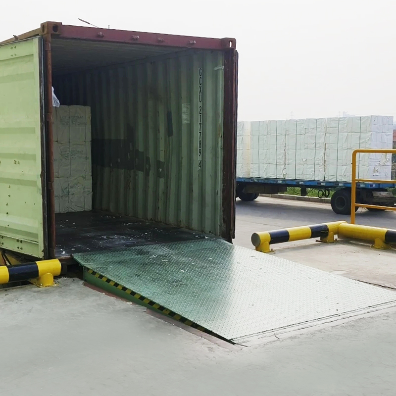 Edge-of-Dock Leveler vs Pit-Mounted Dock Leveler: Which Fits Your Facility?